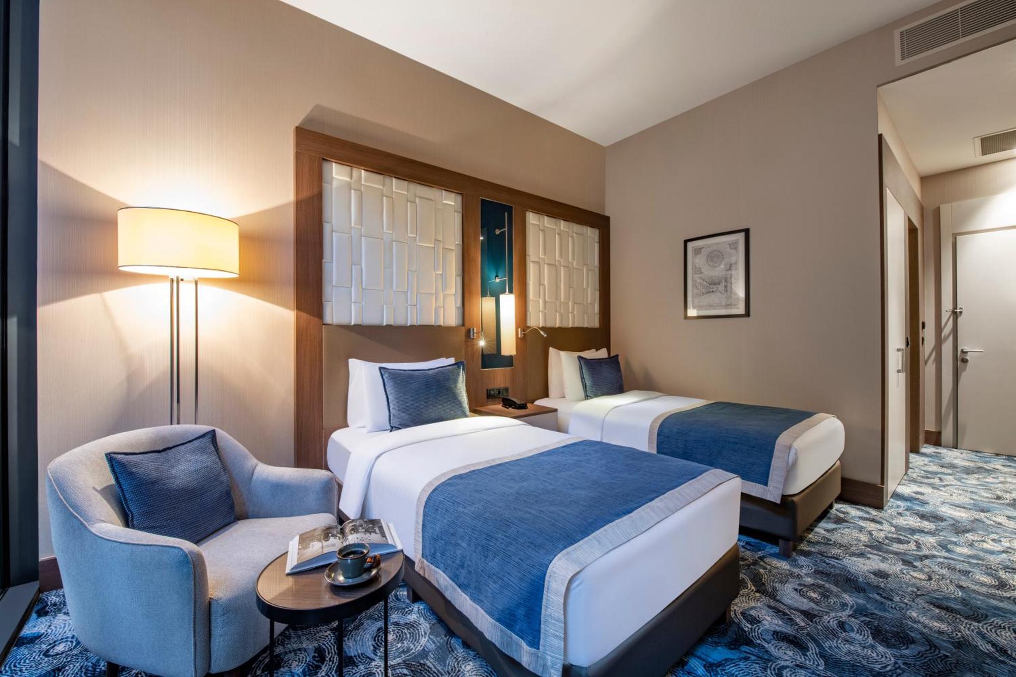 Hotel Philharmonic By Mercure 4*