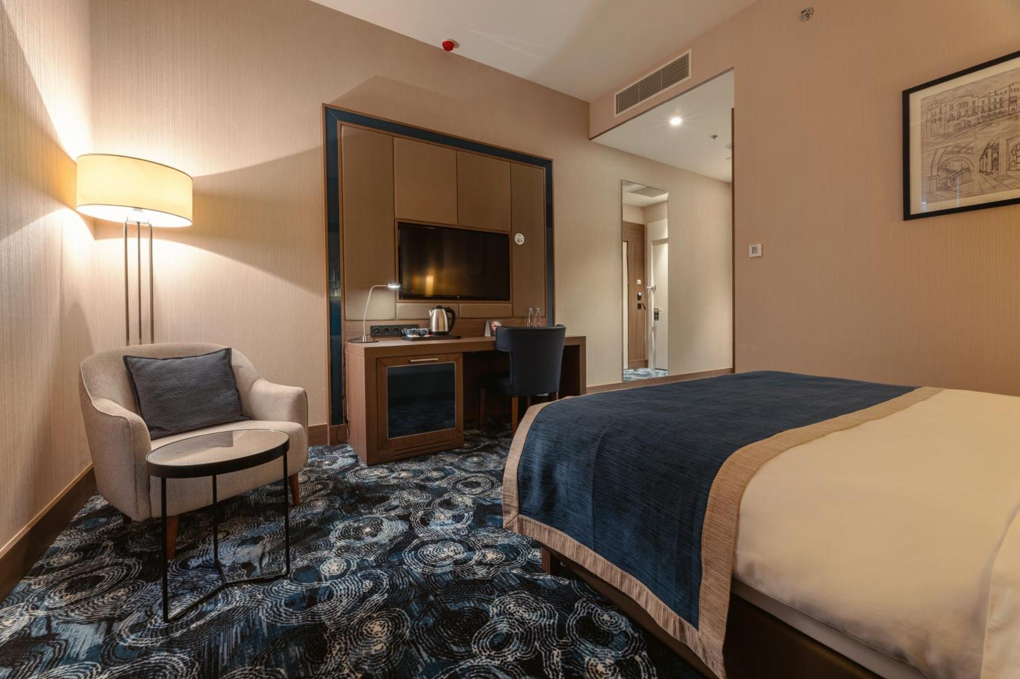 Philharmonic By Mercure Otel Tiflis
